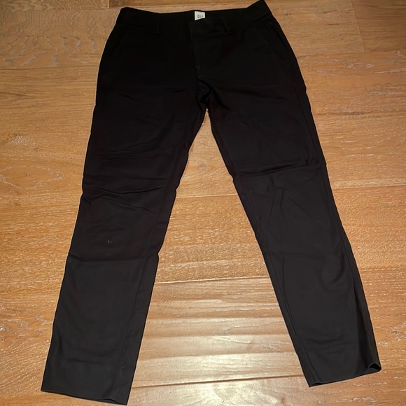 Gap black slim crop, size 2 - Picture 1 of 3